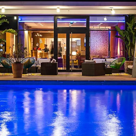 Kyriad Prestige Toulon - L S S M - Centre Port Ξενοδοχείο La Seyne-sur-Mer