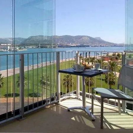 Kyriad Prestige Toulon - L S S M - Centre Port 3* La Seyne-sur-Mer