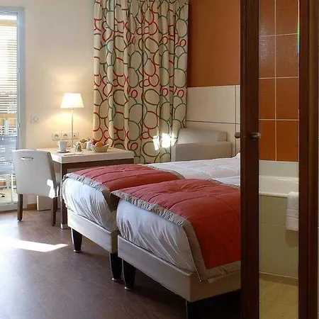 Ξενοδοχείο Kyriad Prestige Toulon - L S S M - Centre Port