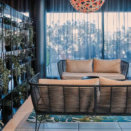 Ξενοδοχείο Kyriad Prestige Toulon - L S S M - Centre Port