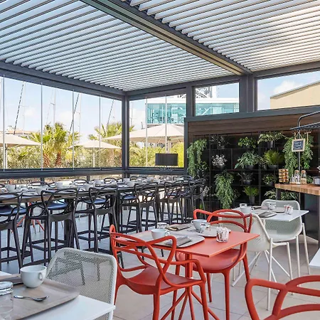Kyriad Prestige Toulon - L S S M - Centre Port La Seyne-sur-Mer