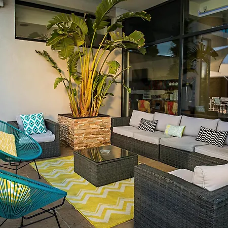 Kyriad Prestige Toulon - L S S M - Centre Port Ξενοδοχείο