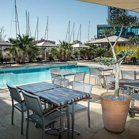 Kyriad Prestige Toulon - L S S M - Centre Port 3* La Seyne-sur-Mer