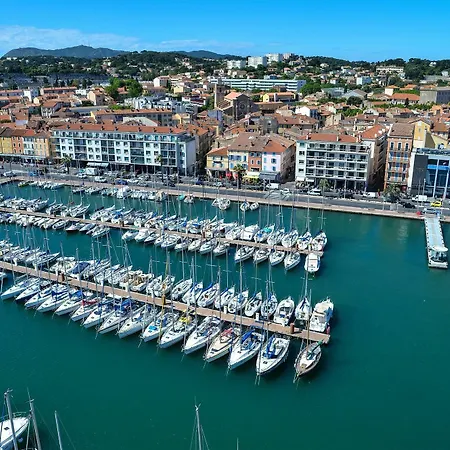 Kyriad Prestige Toulon - L S S M - Centre Port 3* La Seyne-sur-Mer